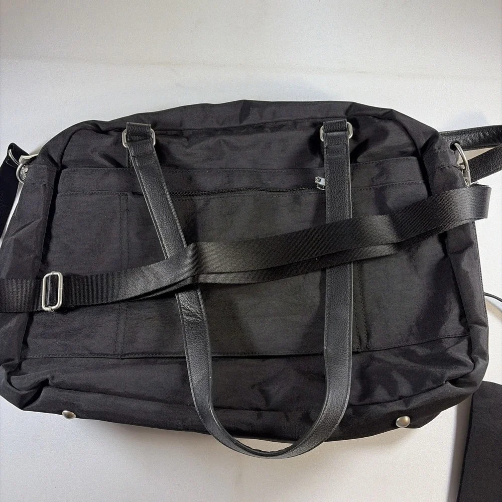 Baggallini Overnight Expandable Laptop Tote RFID Phone Wristlet Black Nylon